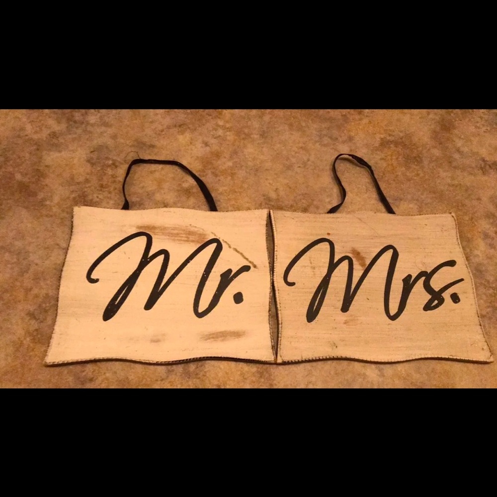 Wooden Mr. & Mrs. Sign